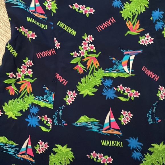 Woman’s Hollister cover up! Size Medium!!👍♥️ - Picture 2 of 6